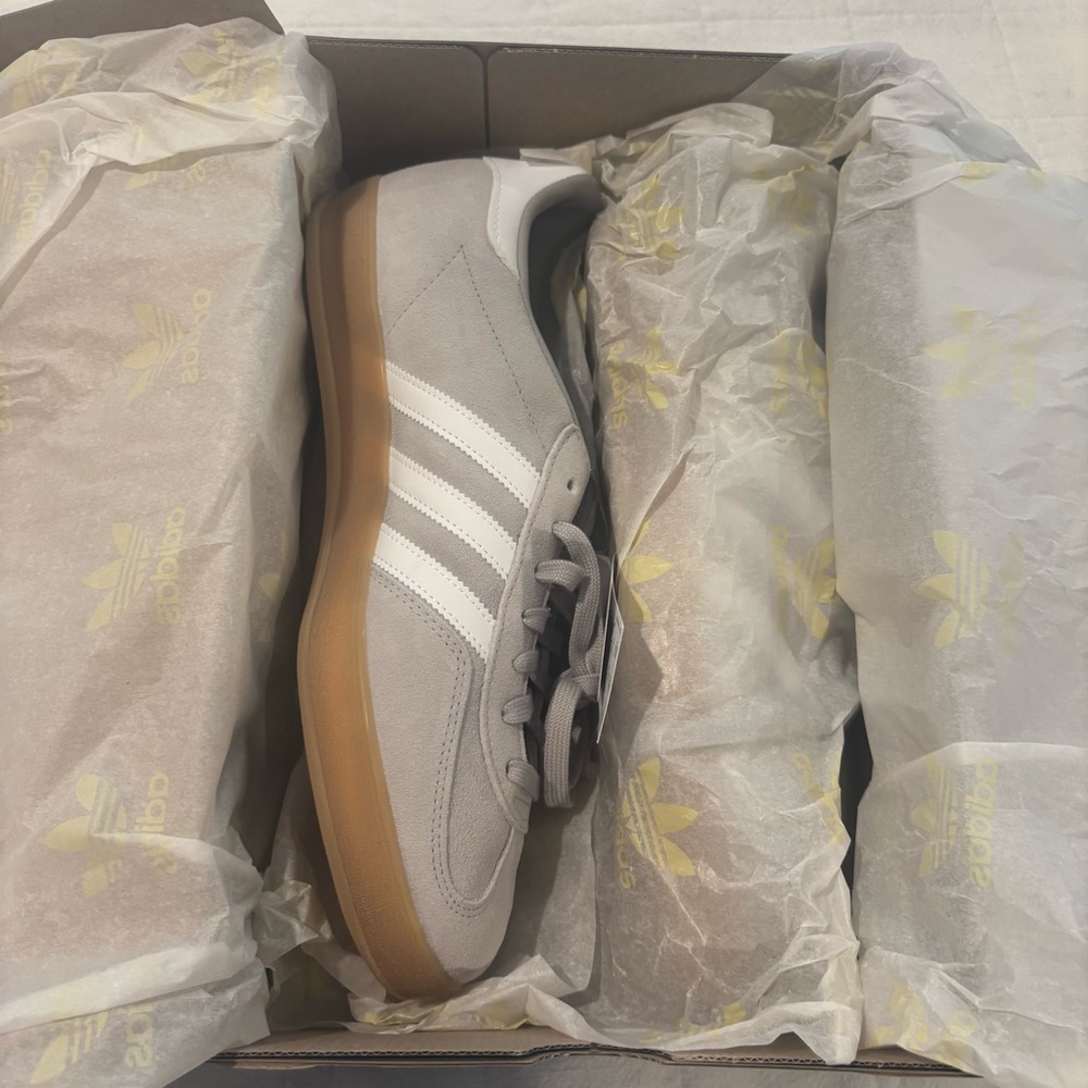 Adidas Gazelle Gray and White Sneakers for Casual Comfort SIZE 12